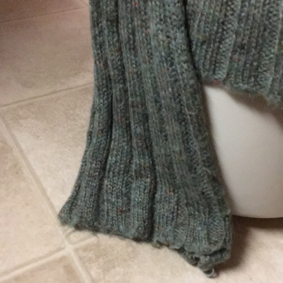 Sweater - Picture 2 of 3